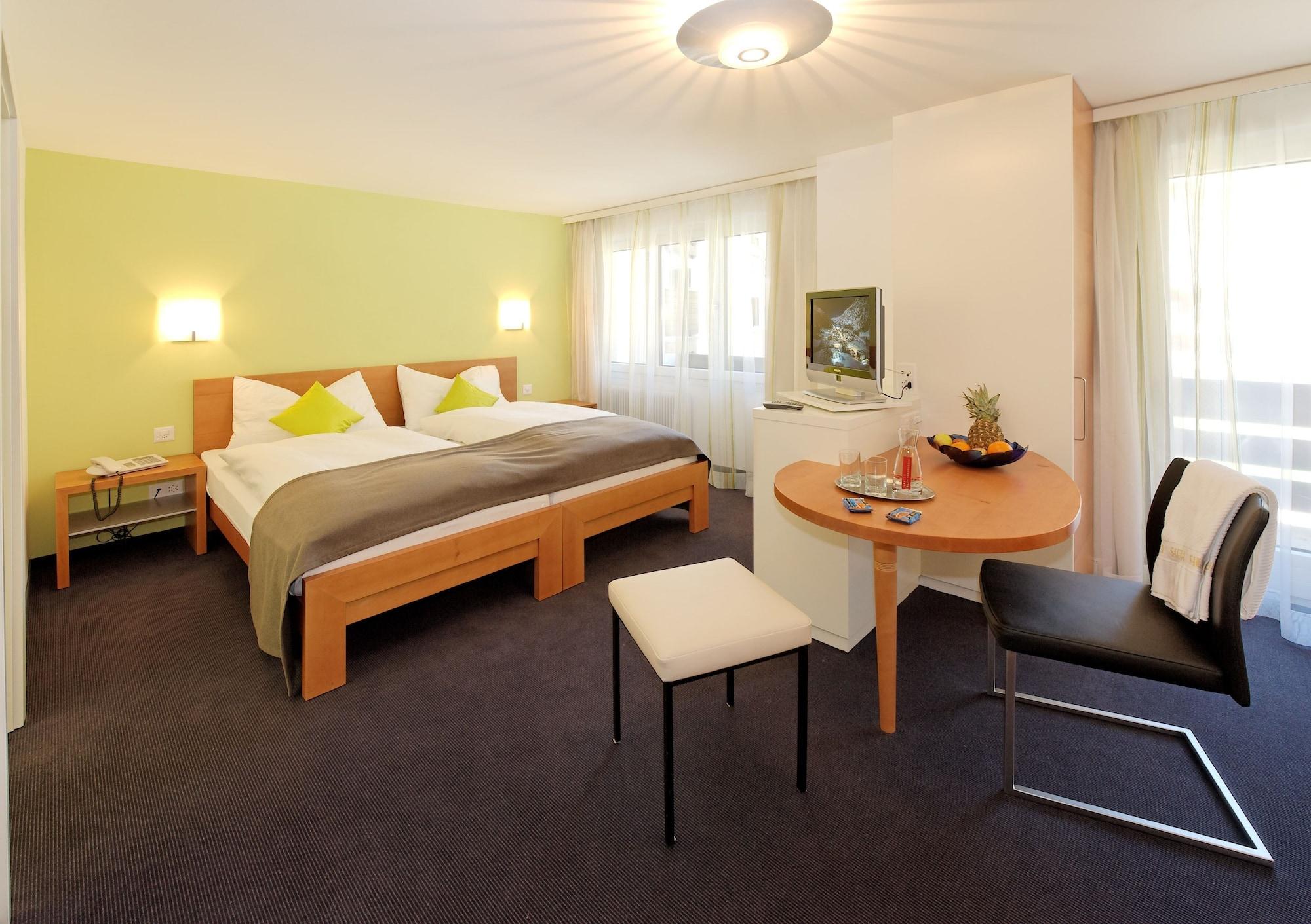 Hotel Kristall Saas-Almagell Ngoại thất bức ảnh