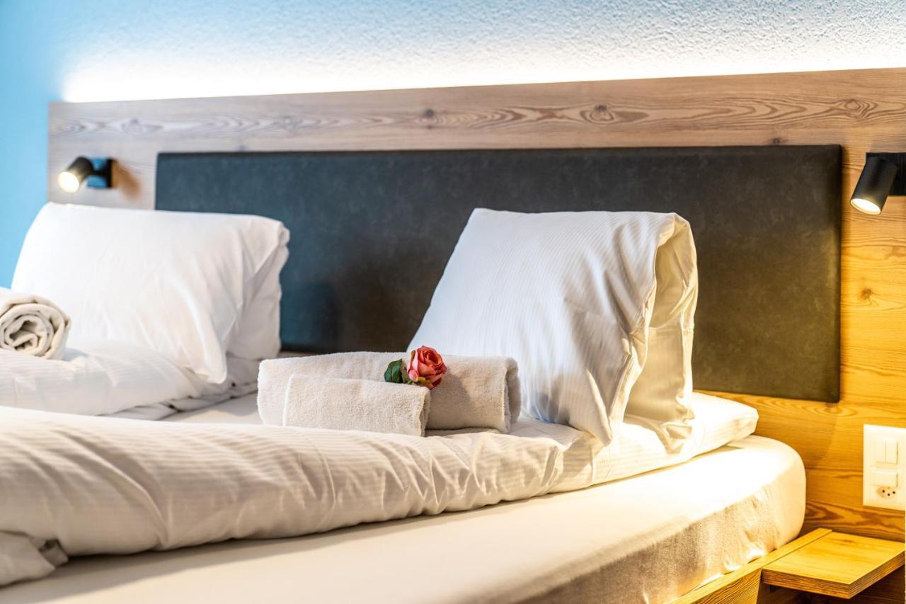 Hotel Kristall Saas-Almagell Ngoại thất bức ảnh