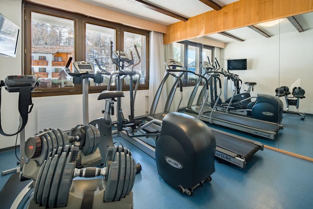 Hotel Kristall Saas-Almagell Ngoại thất bức ảnh