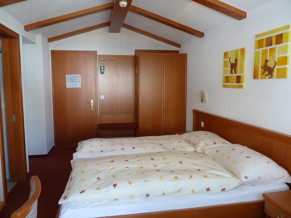 Hotel Kristall Saas-Almagell Ngoại thất bức ảnh