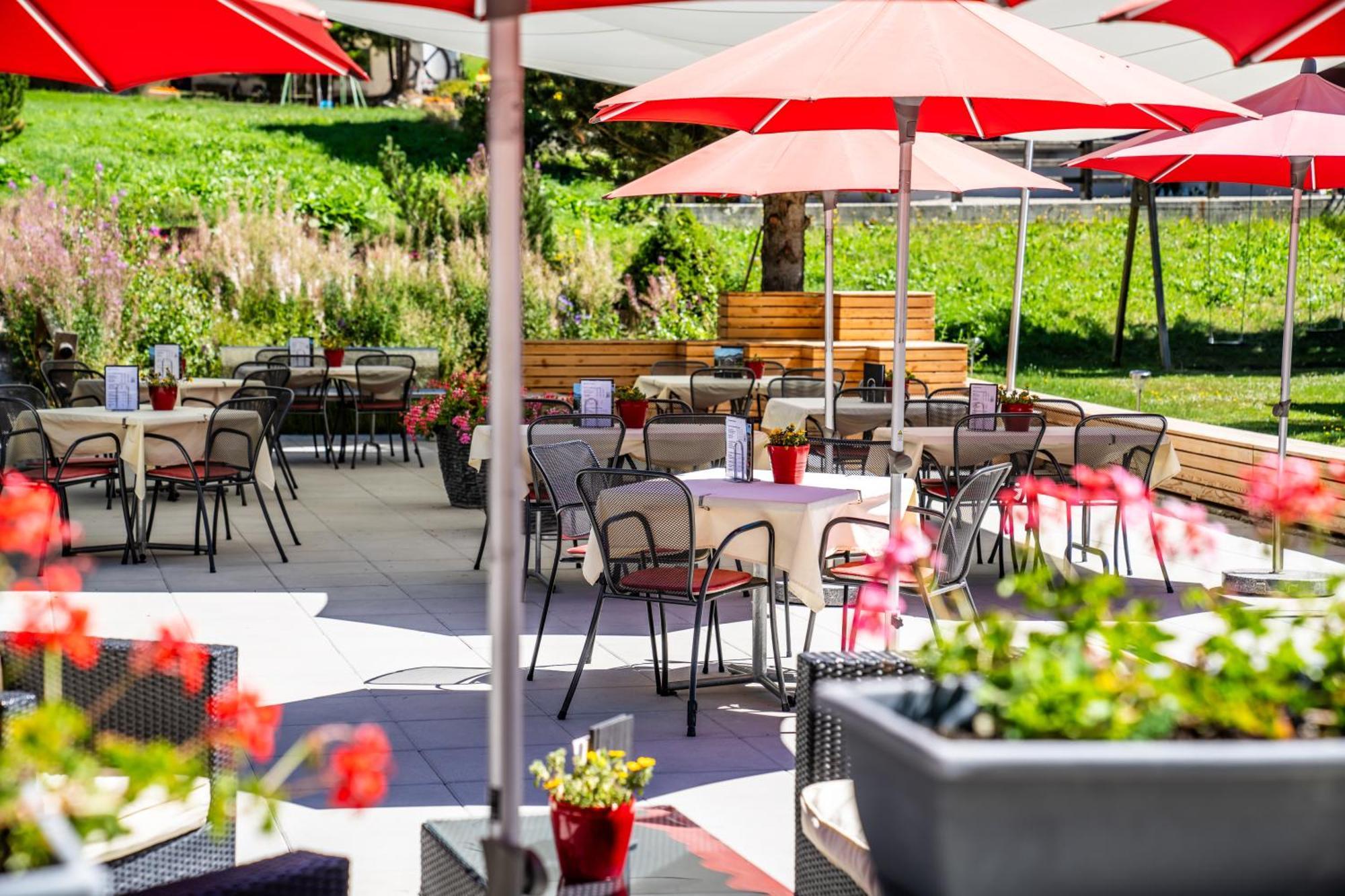 Hotel Kristall Saas-Almagell Ngoại thất bức ảnh